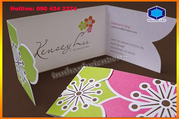 Creative-Folded-Name-Card